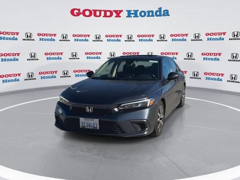 Used 2023 Honda Civic EX image 4