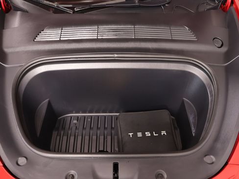 Used 2023 Tesla Model Y Performance AWD/4WD image 18