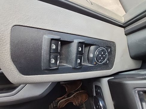 Used 2017 Ford F150 XLT w/ Equipment Group 302A Luxury AWD/4WD image 26