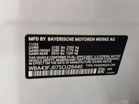 Used 2025 BMW 530i w/ Premium Package RWD image 37