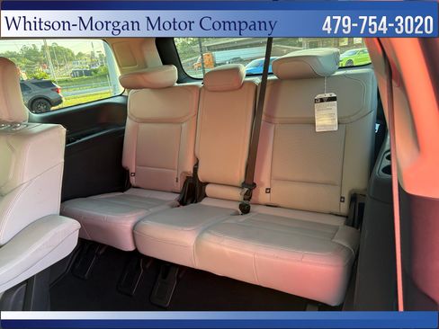 Used 2025 Ford Expedition Platinum w/ Driver's Package AWD/4WD image 36