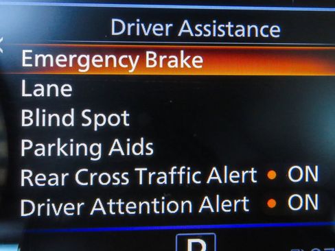 Certified 2022 Nissan Altima 2.5 SV FWD image 14