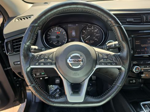 Used 2021 Nissan Rogue Sport SV AWD/4WD image 28