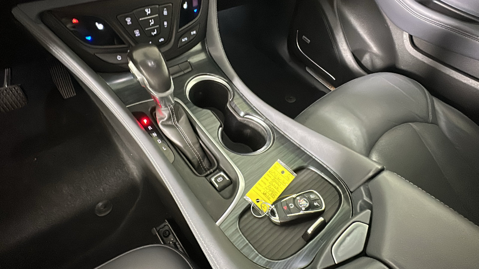 Used 2020 Buick Envision Premium AWD/4WD image 24