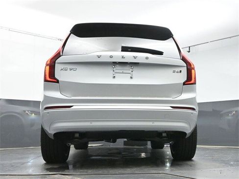 New 2025 Volvo XC90 B6 Plus w/ Protection Package Premier image 37
