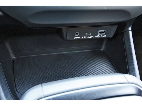 Used 2026 Subaru Crosstrek 2.5i Premium AWD/4WD image 22