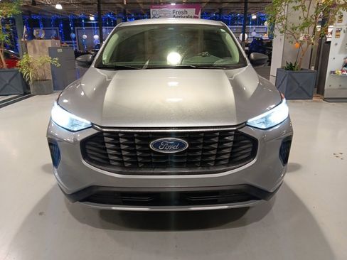 Used 2024 Ford Escape Active image 3