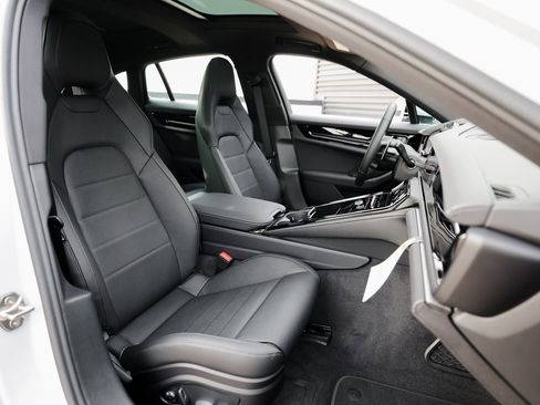 New 2026 Porsche Panamera 4 image 30