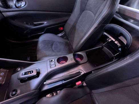 Used 2025 Nissan Z Performance w/ Floor Mat Package RWD image 31