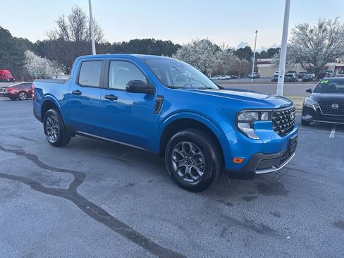 Used 2025 Ford Maverick XLT w/ XLT Luxury Package AWD/4WD image 9