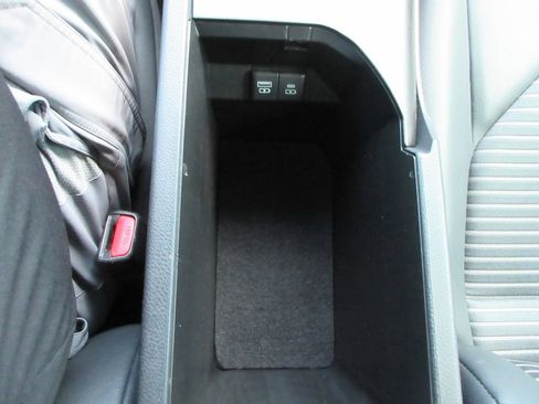 Used 2024 Toyota Camry SE FWD image 26