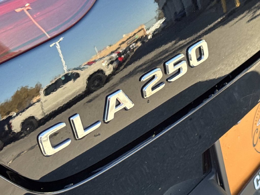 Used 2025 Mercedes-Benz CLA 250 4MATIC image 6