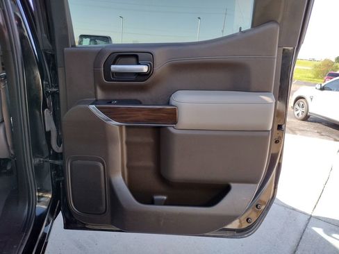 Used 2019 GMC Sierra 1500 SLT w/ SLT Premium Plus Package AWD/4WD image 20