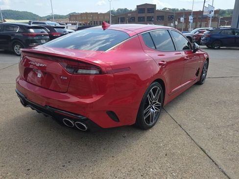 Used 2023 Kia Stinger GT2 AWD/4WD image 7