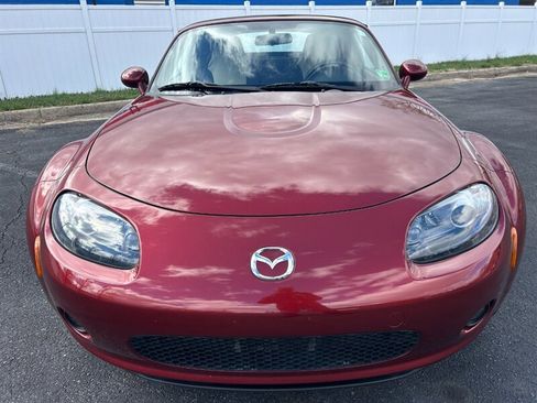 Used 2006 MAZDA MX-5 Miata Touring image 8