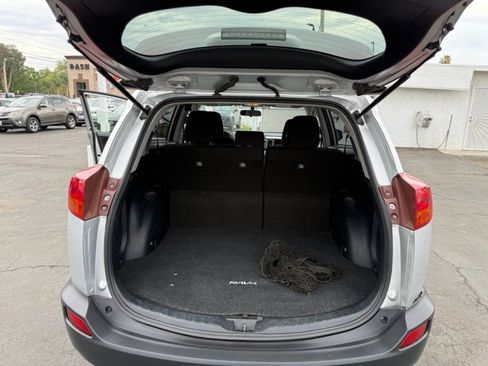 Used 2014 Toyota RAV4 LE FWD image 20