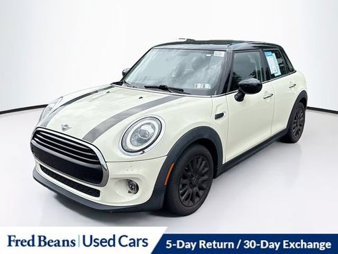 Used 2021 MINI Cooper 4-Door Hardtop FWD image 3