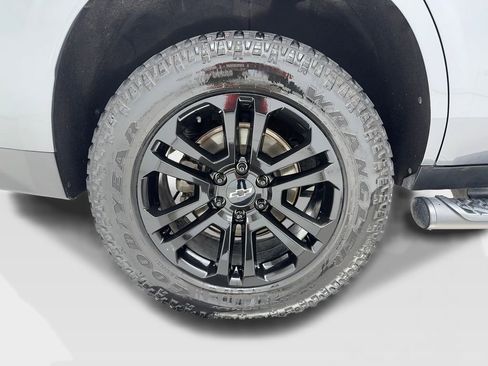 Used 2021 Chevrolet Tahoe Z71 w/ Rear Media and Nav Package image 47