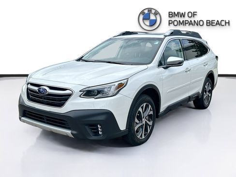 Used 2022 Subaru Outback Touring XT image 3