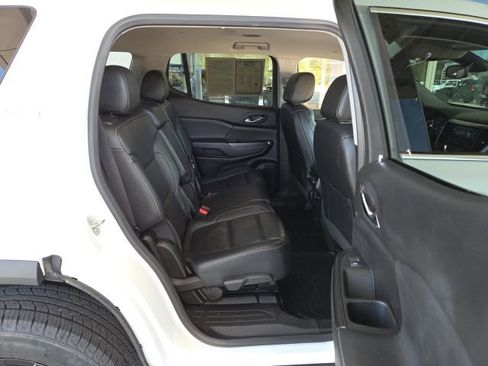 Used 2023 GMC Acadia SLT FWD image 56