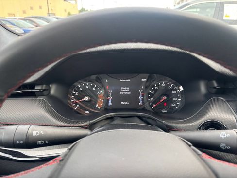 Used 2025 Jeep Compass Trailhawk AWD/4WD image 39