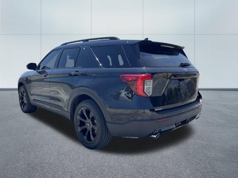 Used 2023 Ford Explorer ST-Line w/ Class IV Trailer Tow Package AWD/4WD image 3