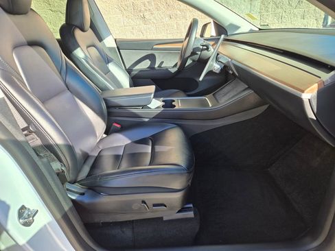 Used 2023 Tesla Model Y Long Range image 20