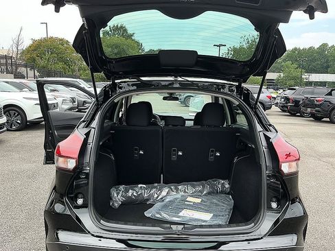 Certified 2025 Nissan Kicks Play S FWD image 24