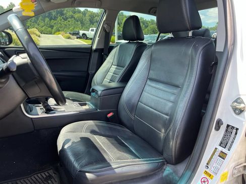 Used 2017 Toyota Camry XLE FWD image 6