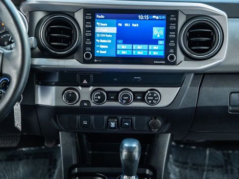 Used 2020 Toyota Tacoma SR5 image 22