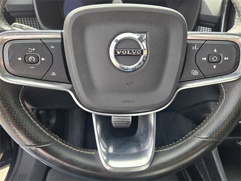 Used 2021 Volvo XC40 P8 Recharge w/ Advanced Package image 25