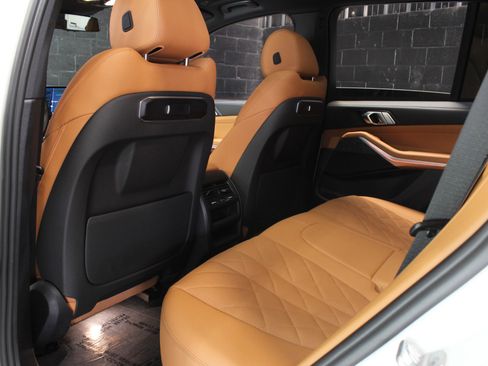 Used 2024 BMW X5 sDrive40i image 40