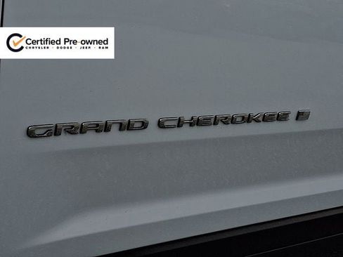 Certified 2023 Jeep Grand Cherokee Limited AWD/4WD image 29