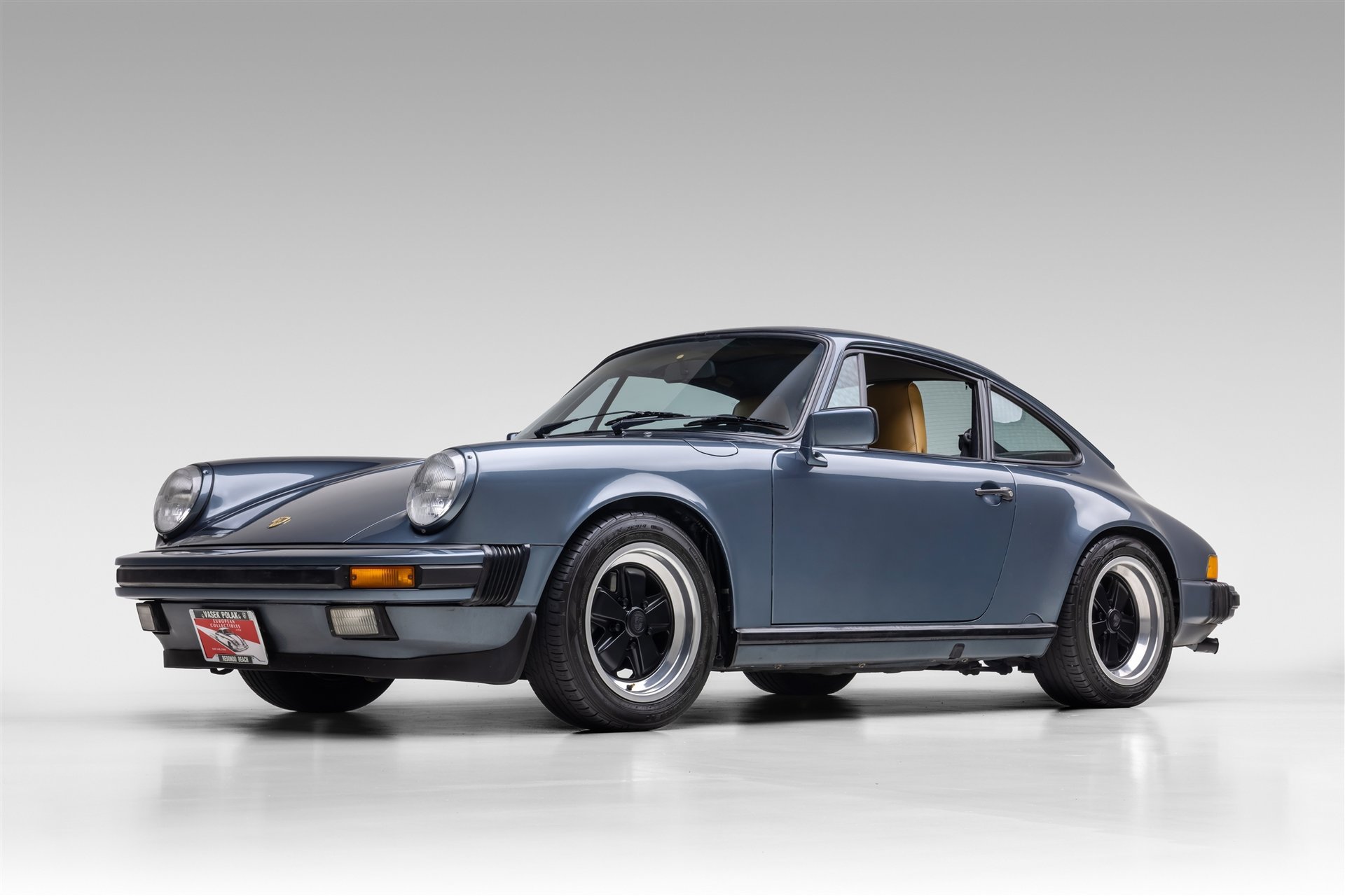 Used 1987 Porsche 911 Carrera RWD image 40