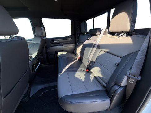 Used 2024 Chevrolet Silverado 1500 ZR2 w/ Technology Package image 16