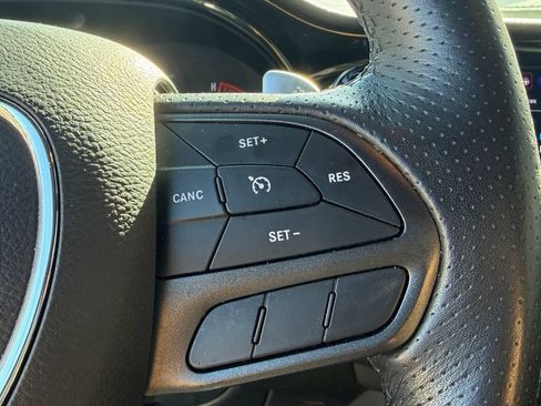 Used 2025 Dodge Durango GT RWD image 15