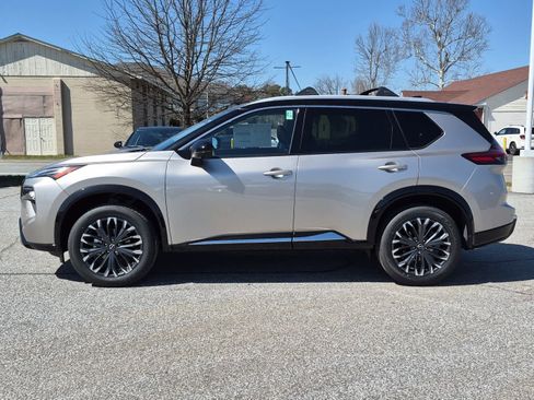 New 2026 Nissan Rogue Platinum w/ Platinum Premium Package image 5