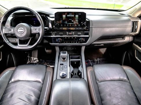 Used 2023 Nissan Pathfinder Platinum AWD/4WD image 35
