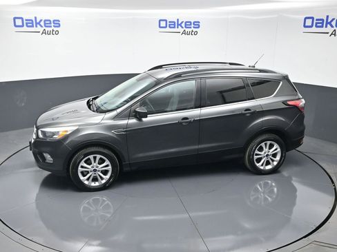 Used 2018 Ford Escape SE FWD image 48
