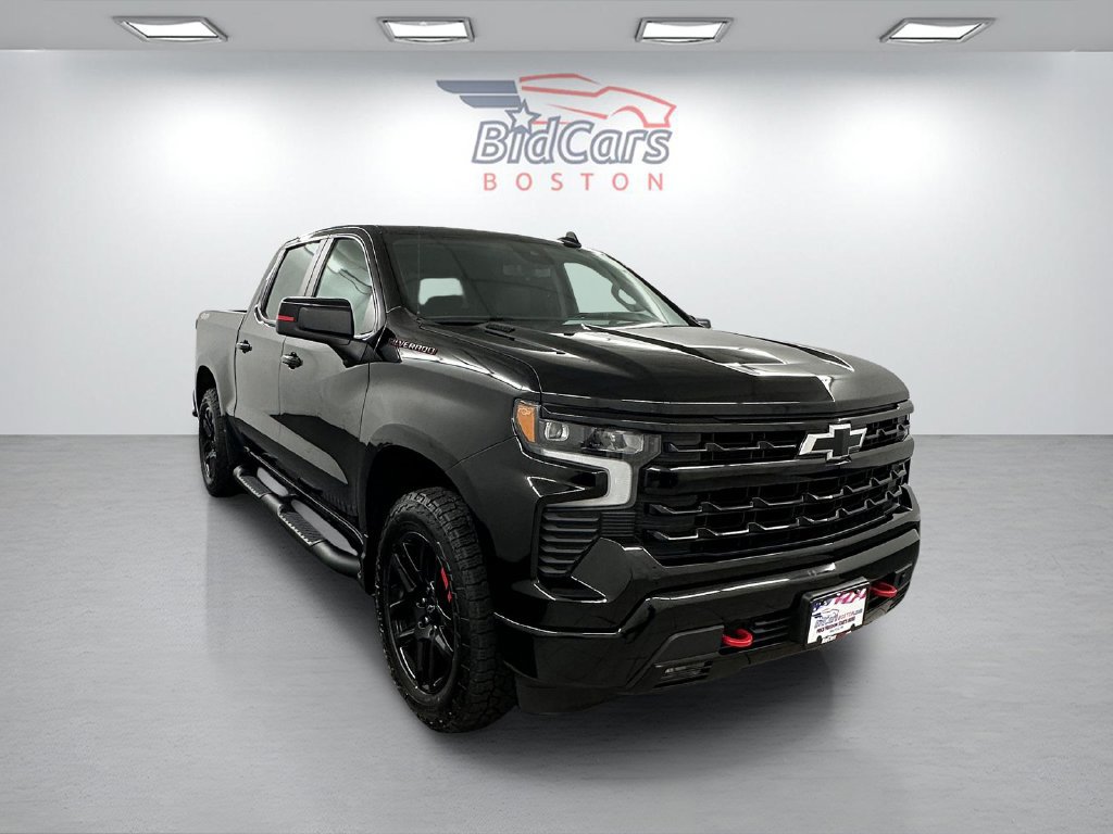 Used 2023 Chevrolet Silverado 1500 RST w/ Redline Edition AWD/4WD image 3