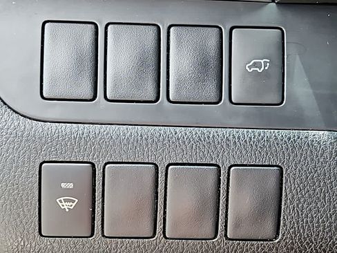 Used 2015 Toyota Highlander XLE AWD/4WD image 22