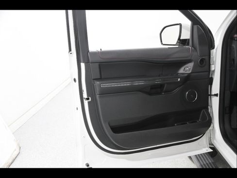 Certified 2023 Ford Expedition Limited AWD/4WD image 6