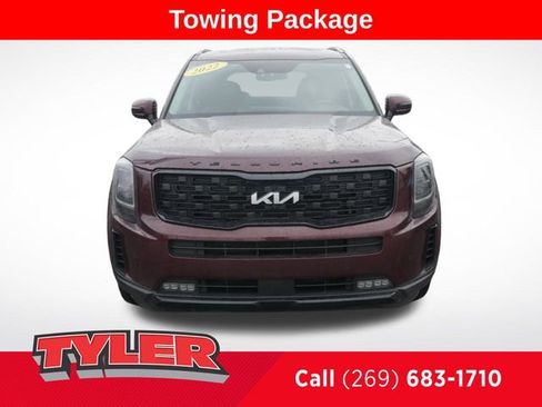 Used 2022 Kia Telluride SX w/ Nightfall Edition Package image 2