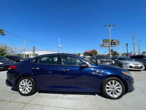 Used 2018 Kia Optima EX FWD image 17
