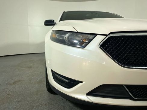Used 2018 Ford Taurus SHO w/ Driver Assist Package image 29