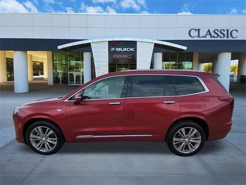 Used 2024 Cadillac XT6 Premium Luxury image 5