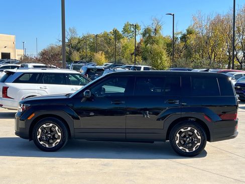 Certified 2025 Hyundai Santa Fe SE image 6