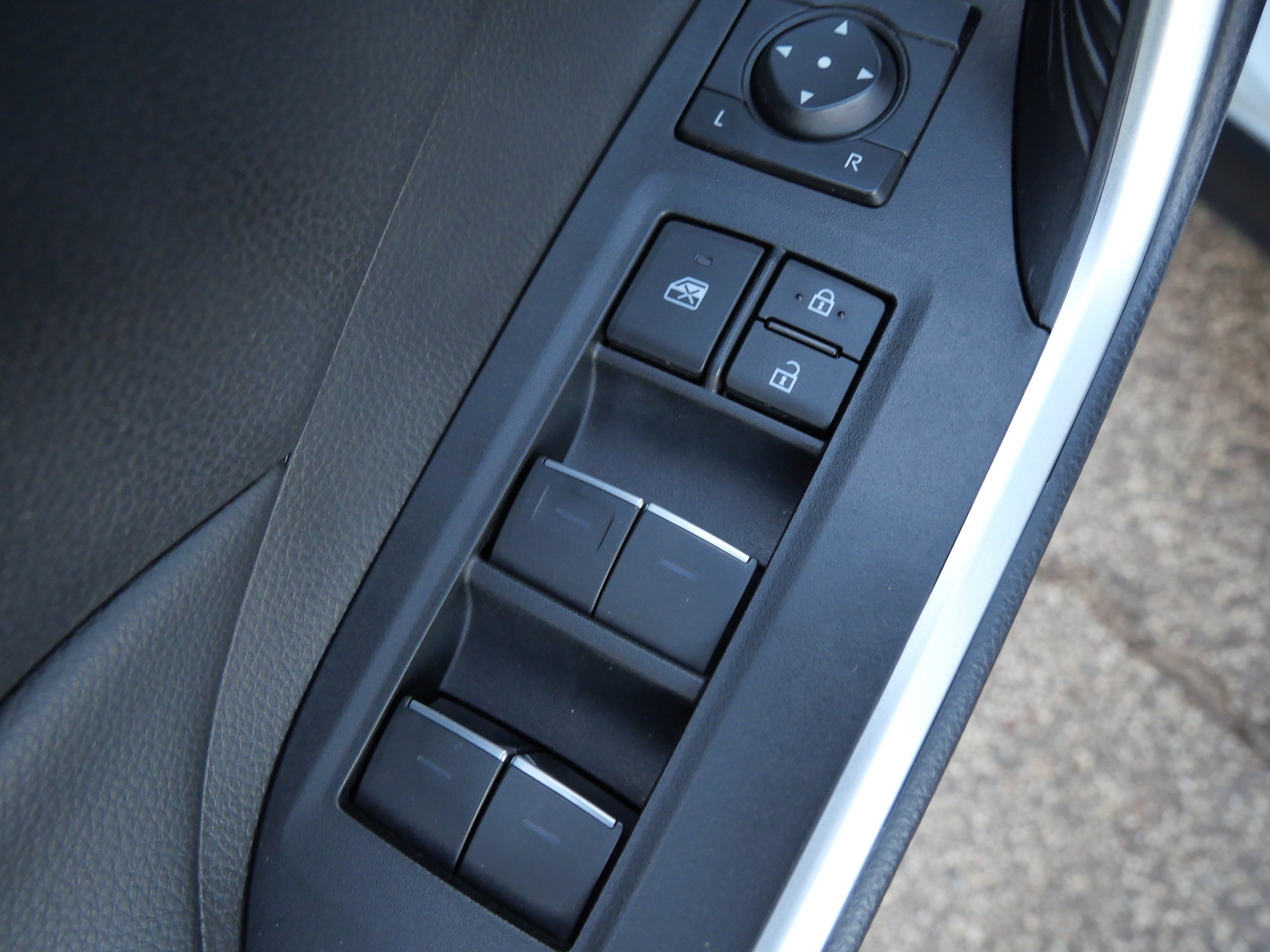 Certified 2025 Toyota RAV4 XLE AWD/4WD image 19