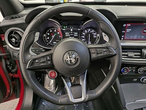 Used 2023 Alfa Romeo Stelvio Veloce AWD/4WD image 22