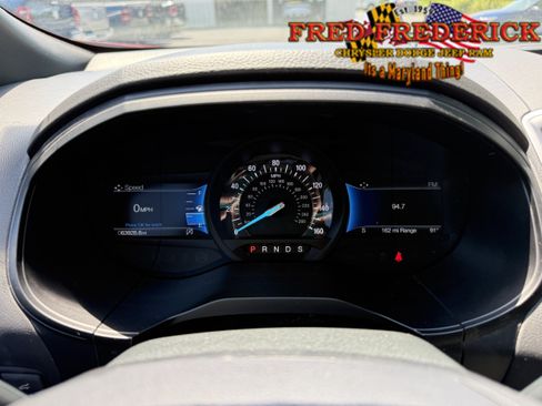Used 2023 Ford Edge ST-Line AWD/4WD image 11